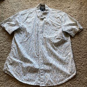 Men’s button up shirt size medium